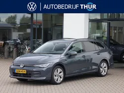Grijs Gebruikt 2024 VW Golf VIII Business Stationwagen | € 34.950 (Iets duurder)