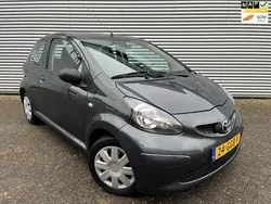 Grijs Gebruikt 2008 Toyota Aygo Hatchback | € 1.975 (Eerlijke prijs)