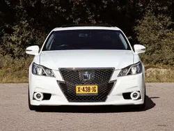 Wit Gebruikt 2013 Toyota Crown Sedan | € 21.950