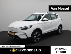 Wit Gebruikt 2023 MG ZS Comfort Sedan | € 26.495 (Eerlijke prijs)