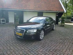 Zwart Gebruikt 2005 Audi A8 Sedan | € 17.950