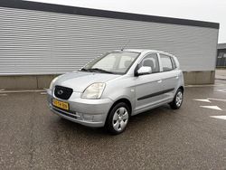 Grijs (metallic) Gebruikt 2007 Kia Picanto Light Hatchback | € 3.250 (Iets duurder)