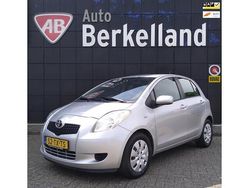 Grijs Gebruikt 2007 Toyota Yaris Sol Hatchback | € 3.950 (Iets duurder)