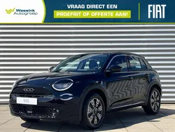 Zwart, metallic lak Nieuw 2025 Fiat 600 Pop SUV | € 31.995 (Eerlijke prijs)