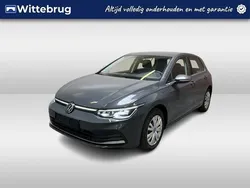 Grijs Gebruikt 2022 VW Golf VIII Style Hatchback | € 25.950 (Goede deal)