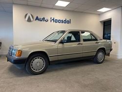 Bruin Gebruikt 1987 Mercedes 190 Sedan | € 7.990
