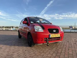 Rood Gebruikt 2006 Kia Picanto Light Hatchback | € 850 (Goede deal)