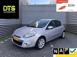 Grijs Gebruikt 2011 Renault Clio R.S. Authentique Hatchback | € 4.150 (Eerlijke prijs)