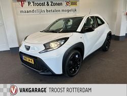Wit Gebruikt 2024 Toyota Aygo Play Hatchback | € 15.750 (Super prijs)