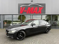Zwart Gebruikt 2013 BMW 320 Efficient Dynamics Sedan | € 11.950 (Eerlijke prijs)