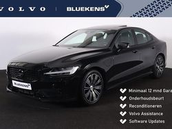 Zwart Gebruikt 2021 Volvo S60 R-Design Sedan | € 35.900 (Eerlijke prijs)