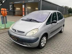 Grijs Gebruikt 2001 Citroën Xsara Picasso MPV | € 899 (Eerlijke prijs)