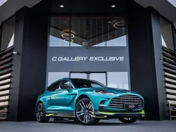 Groen Gebruikt 2024 Aston Martin DBX SUV | € 299.995