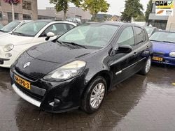 Zwart Gebruikt 2012 Renault Clio IV Collection Hatchback | € 4.185 (Goede deal)