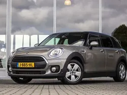 Grijs Gebruikt 2017 Mini One Clubman Business Stationwagen | € 17.950 (Eerlijke prijs)