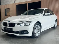 Wit, metallic lak Gebruikt 2018 BMW 320 Sedan | € 20.990