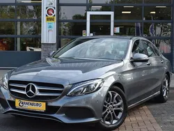Grijs, metallic lak Gebruikt 2018 Mercedes C180 Sport Edition Sedan | € 22.950 (Goede deal)