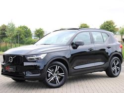 Zwart Gebruikt 2020 Volvo XC40 R-Design SUV | € 29.995 (Eerlijke prijs)