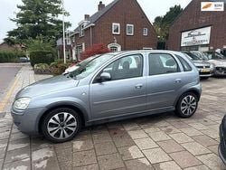 Grijs Gebruikt 2005 Opel Corsa Hatchback | € 1.250 (Eerlijke prijs)