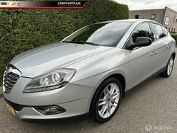 Grijs Gebruikt 2012 Lancia Delta Platinum Hatchback | € 5.950 (Eerlijke prijs)