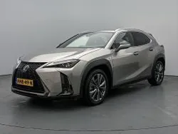 Grijs metallic Gebruikt 2019 Lexus UX 300e Sport Line SUV | € 33.500