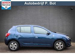 Blauw Gebruikt 2016 Dacia Sandero Hatchback | € 9.950 (Eerlijke prijs)