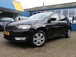 Zwart Gebruikt 2016 Skoda Rapid Ambition Hatchback | € 8.844 (Eerlijke prijs)