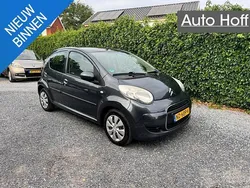 Grijs, metallic lak Gebruikt 2010 Citroën C1 Hatchback | € 3.945 (Eerlijke prijs)
