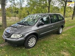 Grijs Gebruikt 2004 Chrysler Grand Voyager MPV | € 2.950 (Eerlijke prijs)
