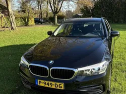 Zwart Gebruikt 2018 BMW 520 Stationwagen | € 17.990 (Goede deal)