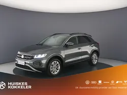 Grijs Gebruikt 2024 VW T-Roc Edition SUV | € 32.400 (Iets duurder)