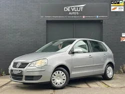 Grijs Gebruikt 2008 VW Polo Hatchback | € 2.950 (Eerlijke prijs)