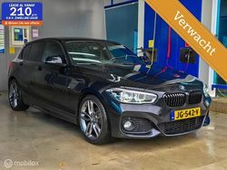Zwart Gebruikt 2016 BMW 118 Executive Hatchback | € 12.950 (Iets duurder)