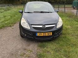Grijs Gebruikt 2007 Opel Corsa Enjoy Hatchback | € 1.250 (Eerlijke prijs)