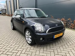 Zwart Gebruikt 2007 Mini ONE Hatchback | € 3.650 (Eerlijke prijs)
