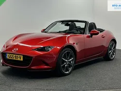 Rood, metallic lak Gebruikt 2016 Mazda MX5 Cabriolet | € 22.000 (Eerlijke prijs)