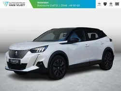 Wit Gebruikt 2022 Peugeot e-2008 GT SUV | € 22.990 (Eerlijke prijs)