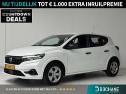 Wit Gebruikt 2022 Dacia Sandero Essentiel Hatchback | € 14.040 (Goede deal)