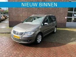 Grijs Gebruikt 2007 VW Touran Highline MPV | € 4.950 (Iets duurder)