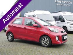 Rood (metallic) Gebruikt 2017 Kia Picanto Hatchback | € 12.750 (Goede deal)