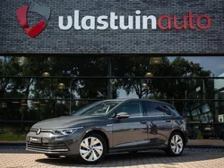 Grijs Gebruikt 2022 VW Golf VIII Style Hatchback | € 26.850 (Eerlijke prijs)