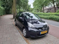 Zwart Gebruikt 2011 Toyota Aygo Cool Hatchback | € 2.300 (Goede deal)