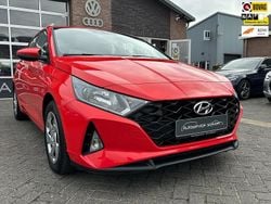 Rood Gebruikt 2021 Hyundai i20 Comfort Hatchback | € 14.450 (Super prijs)