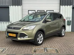 Groen, metallic lak Gebruikt 2015 Ford Kuga Titanium SUV | € 13.950 (Goede deal)