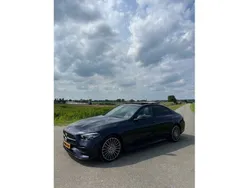 Blauw Gebruikt 2022 Mercedes C200 AMG line Sedan | € 43.950 (Goede deal)