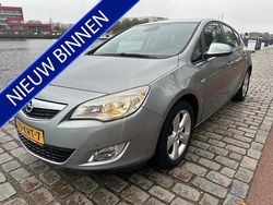 Grijs Gebruikt 2010 Opel Astra Edition Hatchback | € 3.450 (Eerlijke prijs)