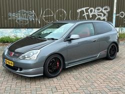 Grijs (metallic) Gebruikt 2004 Honda Civic Type R Hatchback | € 11.950 (Duur)