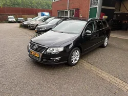 Zwart Gebruikt 2010 VW Passat Comfortline Stationwagen | € 2.250 (Goede deal)