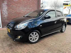 Zwart Gebruikt 2015 Mitsubishi Space Star Hatchback | € 4.999 (Eerlijke prijs)