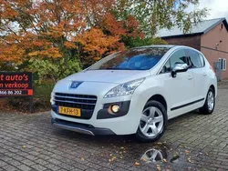Wit, metallic lak Gebruikt 2013 Peugeot 3008 MPV | € 5.499